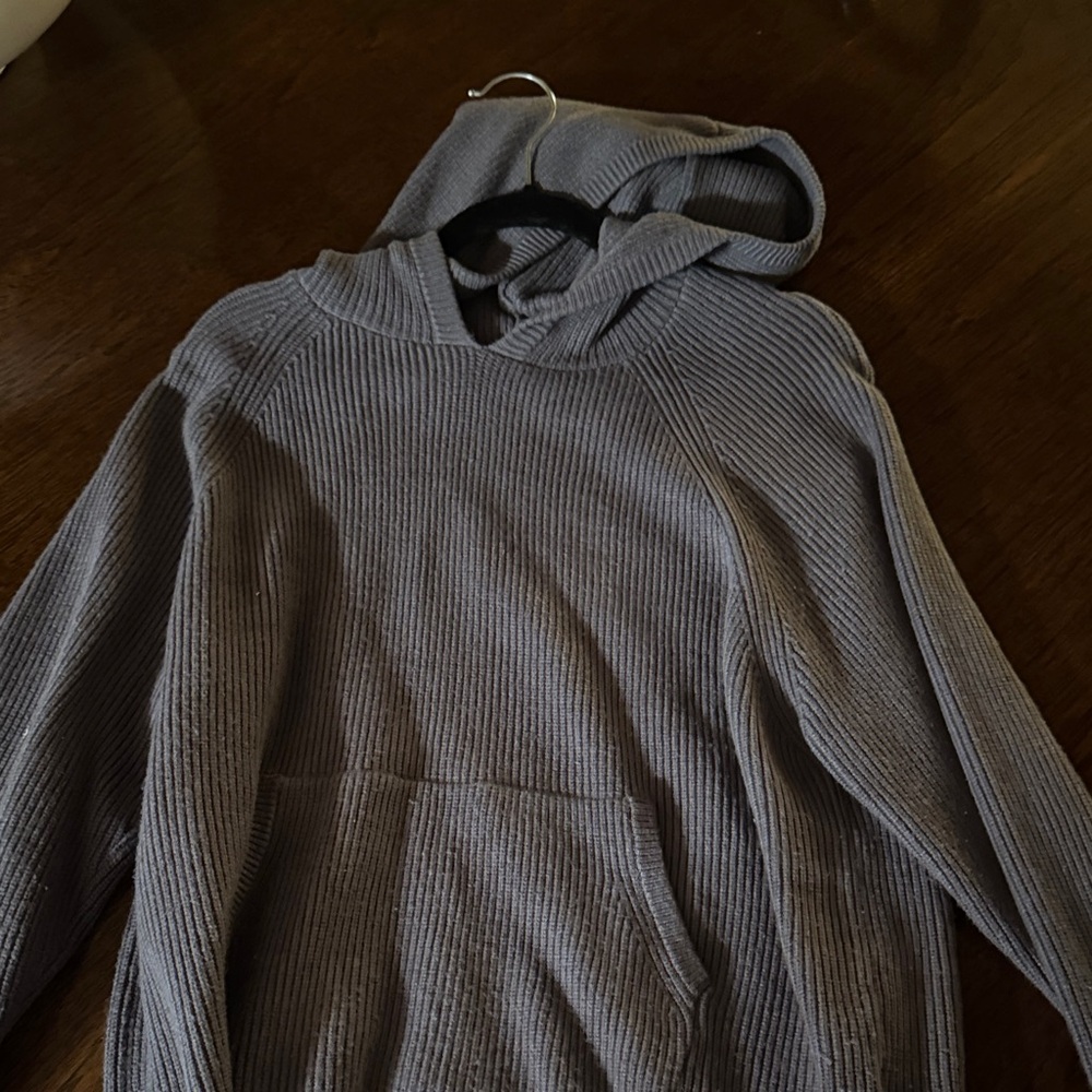 Women’s Knitted hoodie